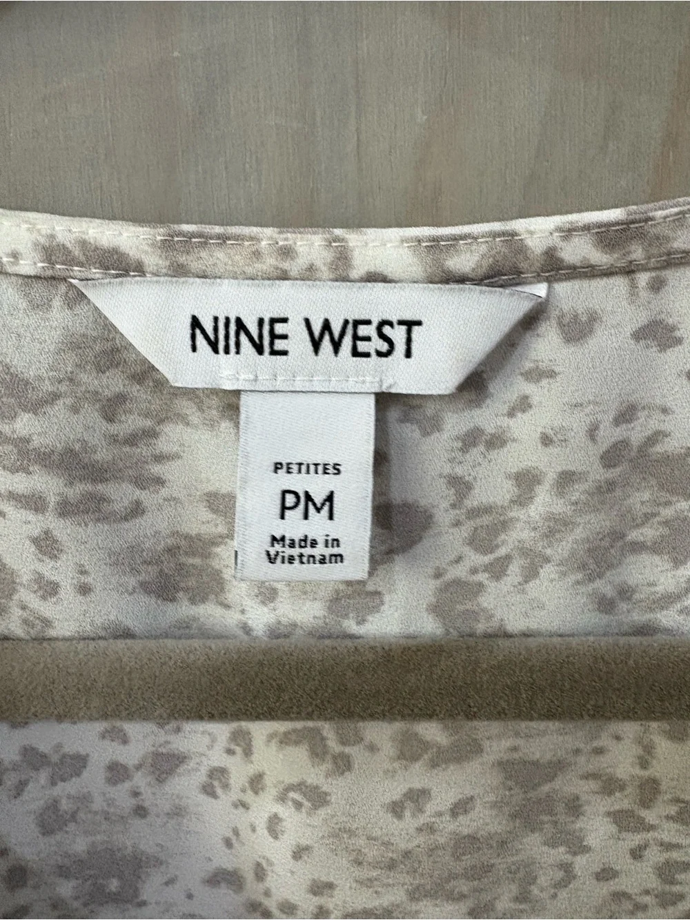 Nine West Gray/Taupe V-Neck Sleeveless Camisole